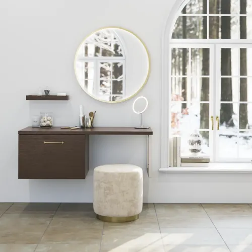Nordic style bathroom inspiration with vanity unit and base cabinets in smoked oak, makeup area, side-mounted sink, round mirror with brass frame, and visible charming wooden beams.